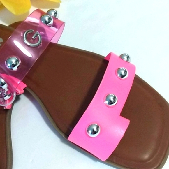 GBG Los Angles Pink Silver Stud Thong Sandals SIZE 8 NWOT - Picture 3 of 8